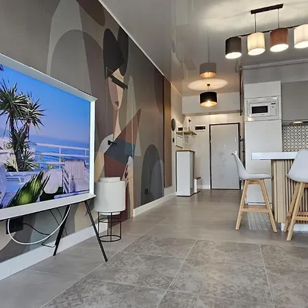Apartment Majestic Lake Boutique Mamaia