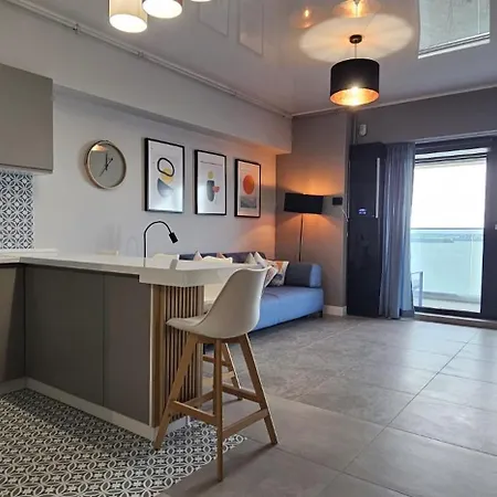 Majestic Lake Boutique Mamaia